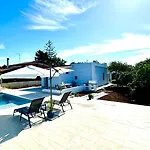 Libero House A Private Pool Oasis Villa *