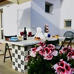 Libero House A Private Pool Oasis