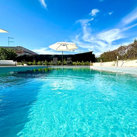 Libero House A Private Pool Oasis