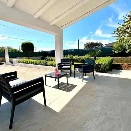 Libero House A Private Pool Oasis * Syrakus