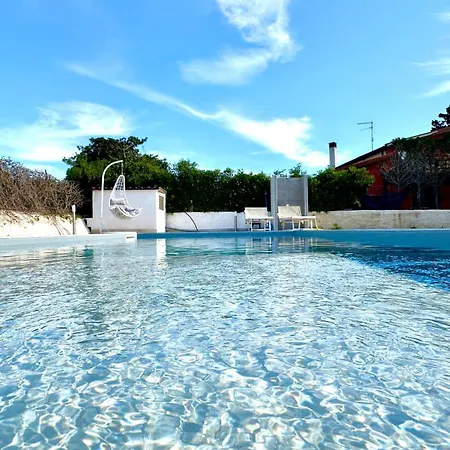 Libero House A Private Pool Oasis *